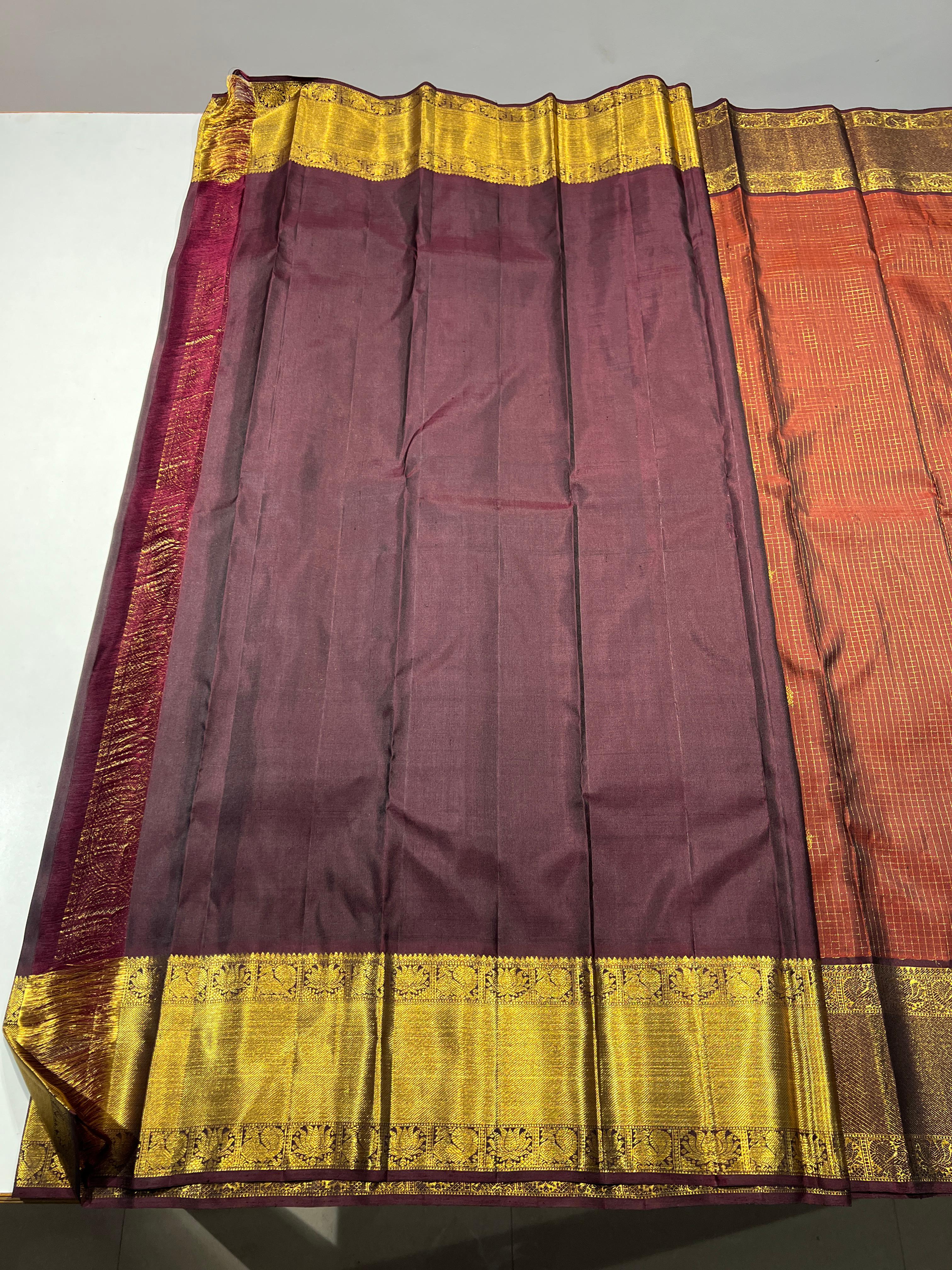 Kanchipuram Handloom Vaira Oosi Silk Saree with Gold Zari