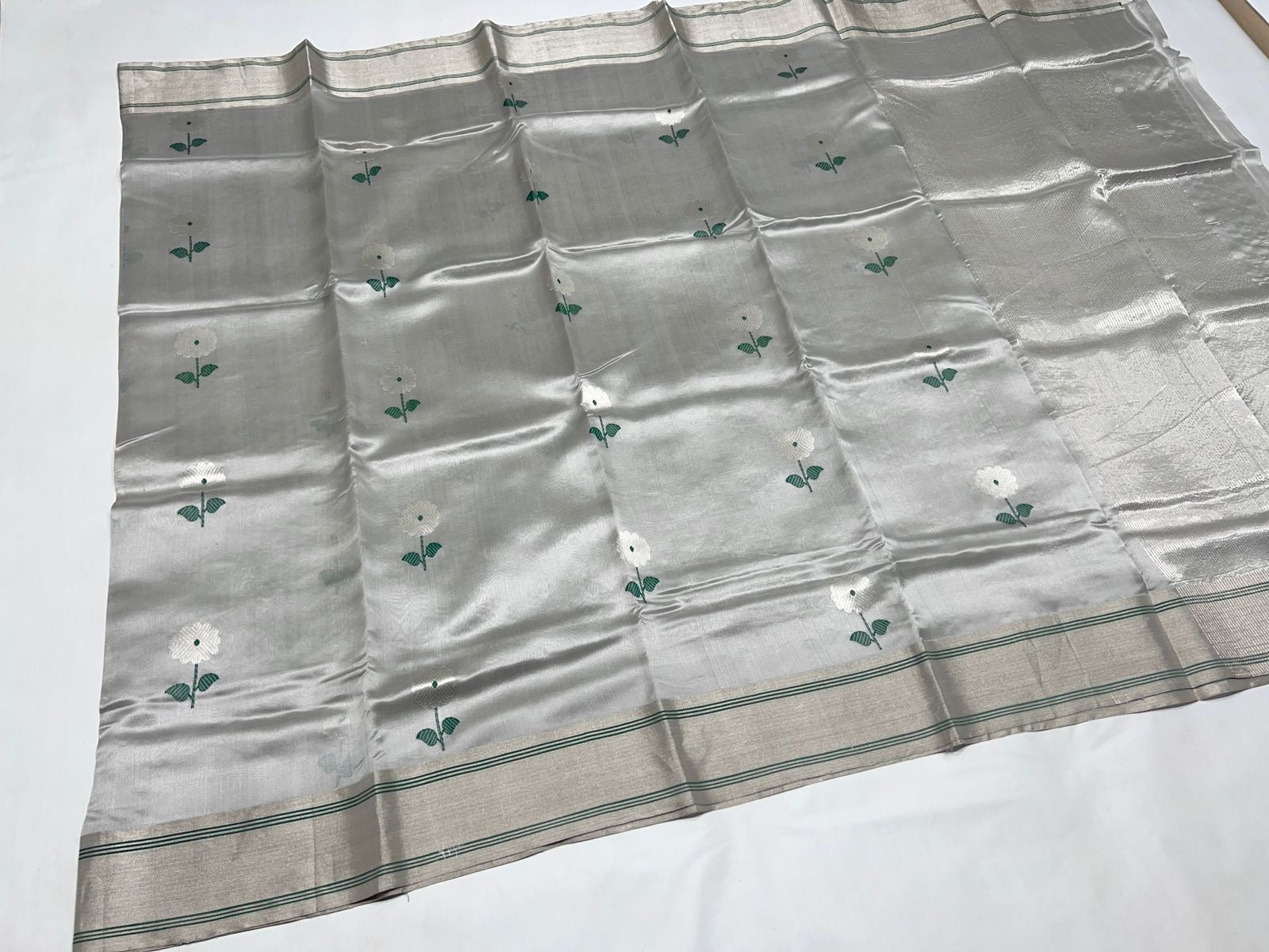 Pure Chanderi Handloom Pattu Silk Saree.