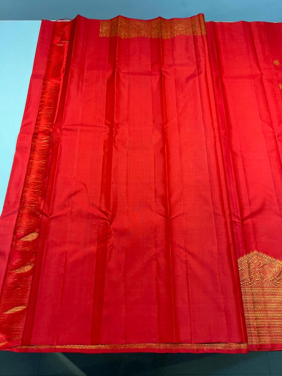 Pure Kanchipuram Handloom Turning Border Silk Saree