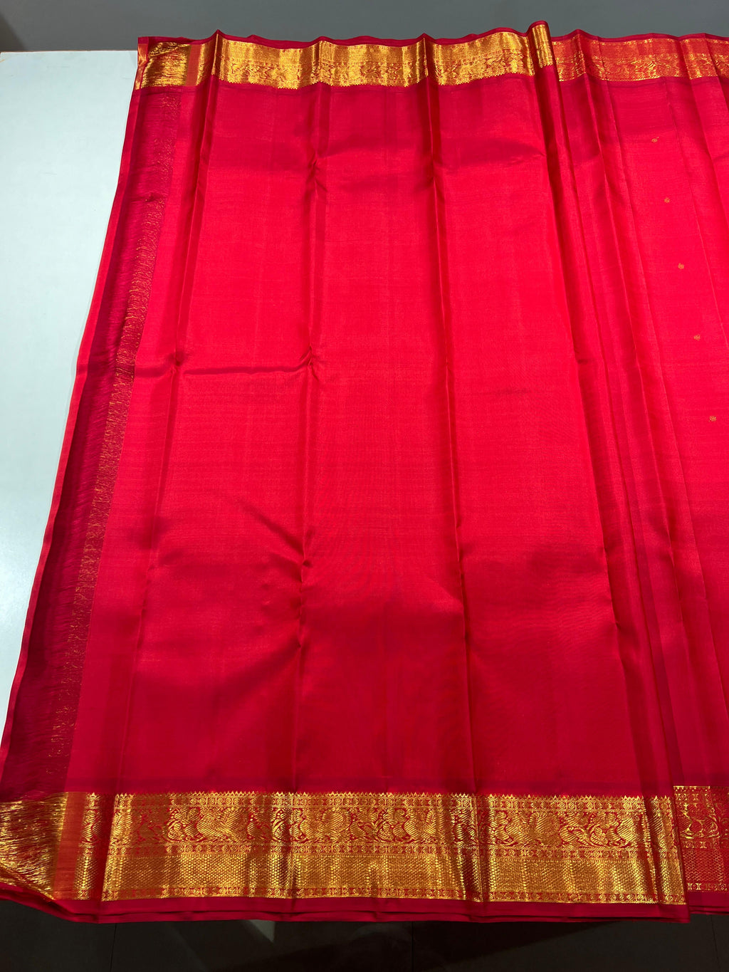 Pure Kanchipuram Handloom Silk Saree in Red