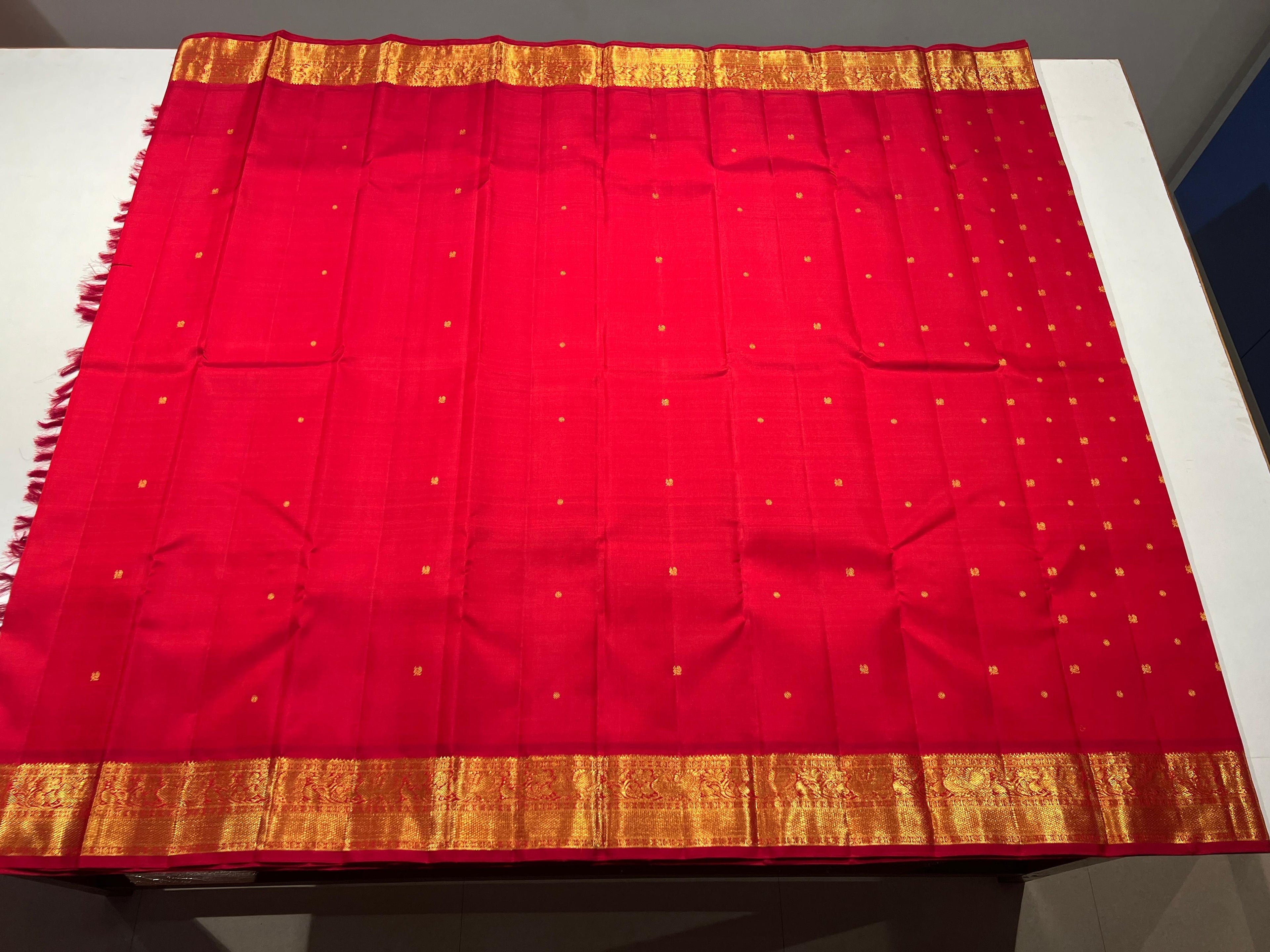 Pure Kanchipuram Handloom Silk Saree in Red