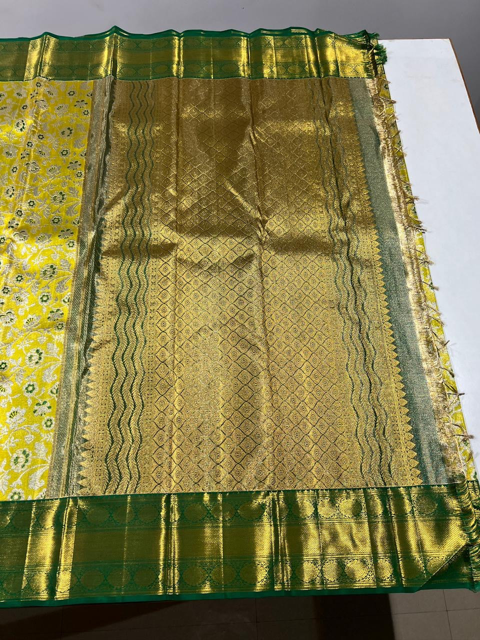 Pure Kanchipuram Handloom Tissue Silk Saree