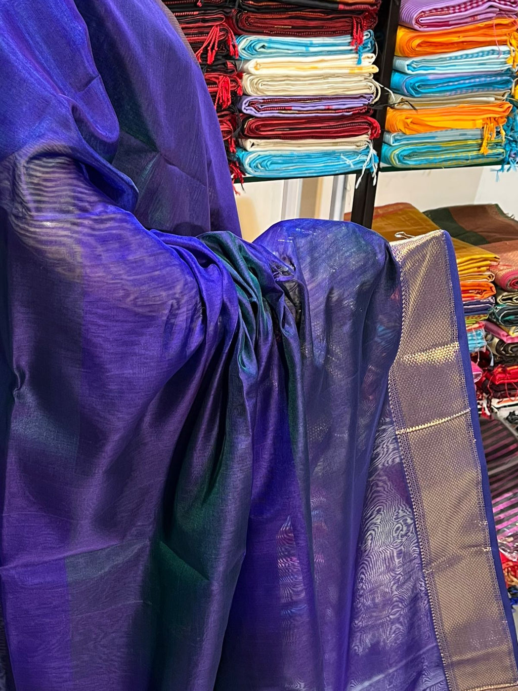 Pure Maheshwari Handwoven Shaded Saree.