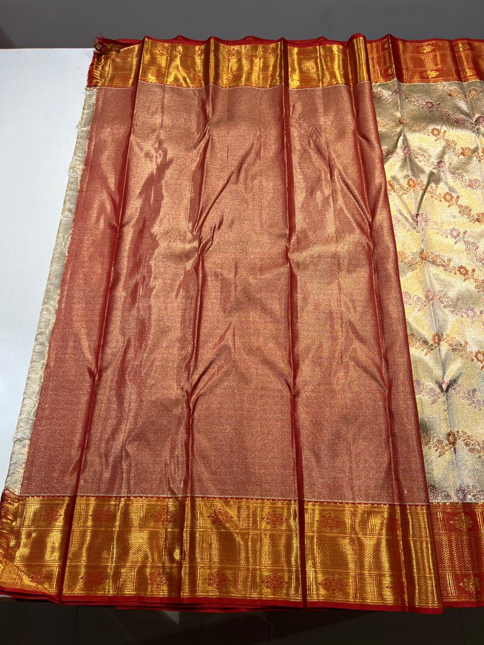 Pure Kanchipuram Handloom Tissue Silk Saree.