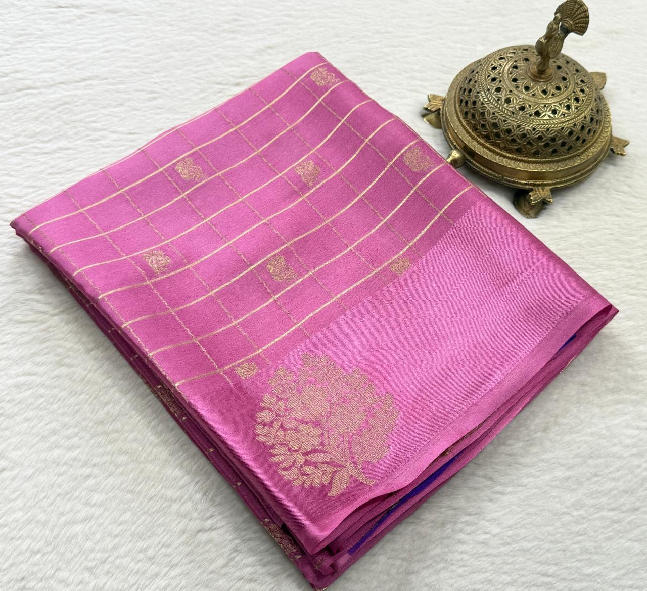 Pure Mysore Handloom Silk Saree with Checks Pattern.