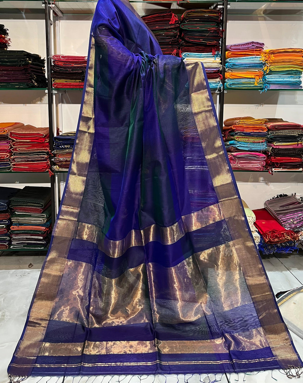 Pure Maheshwari Handwoven Shaded Saree.