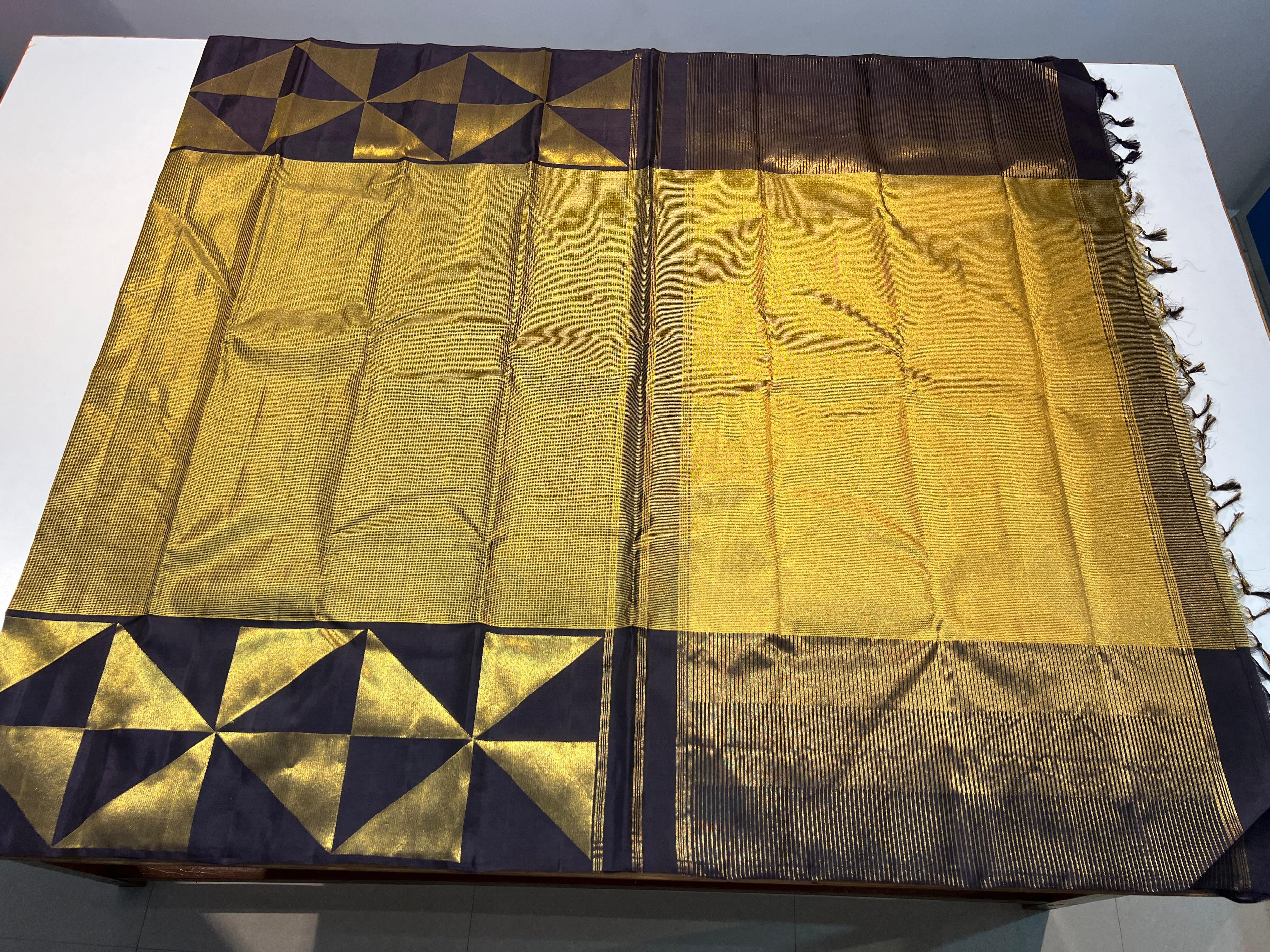 Pure Kanchipuram Handloom Tissue 8Kol Silk Saree