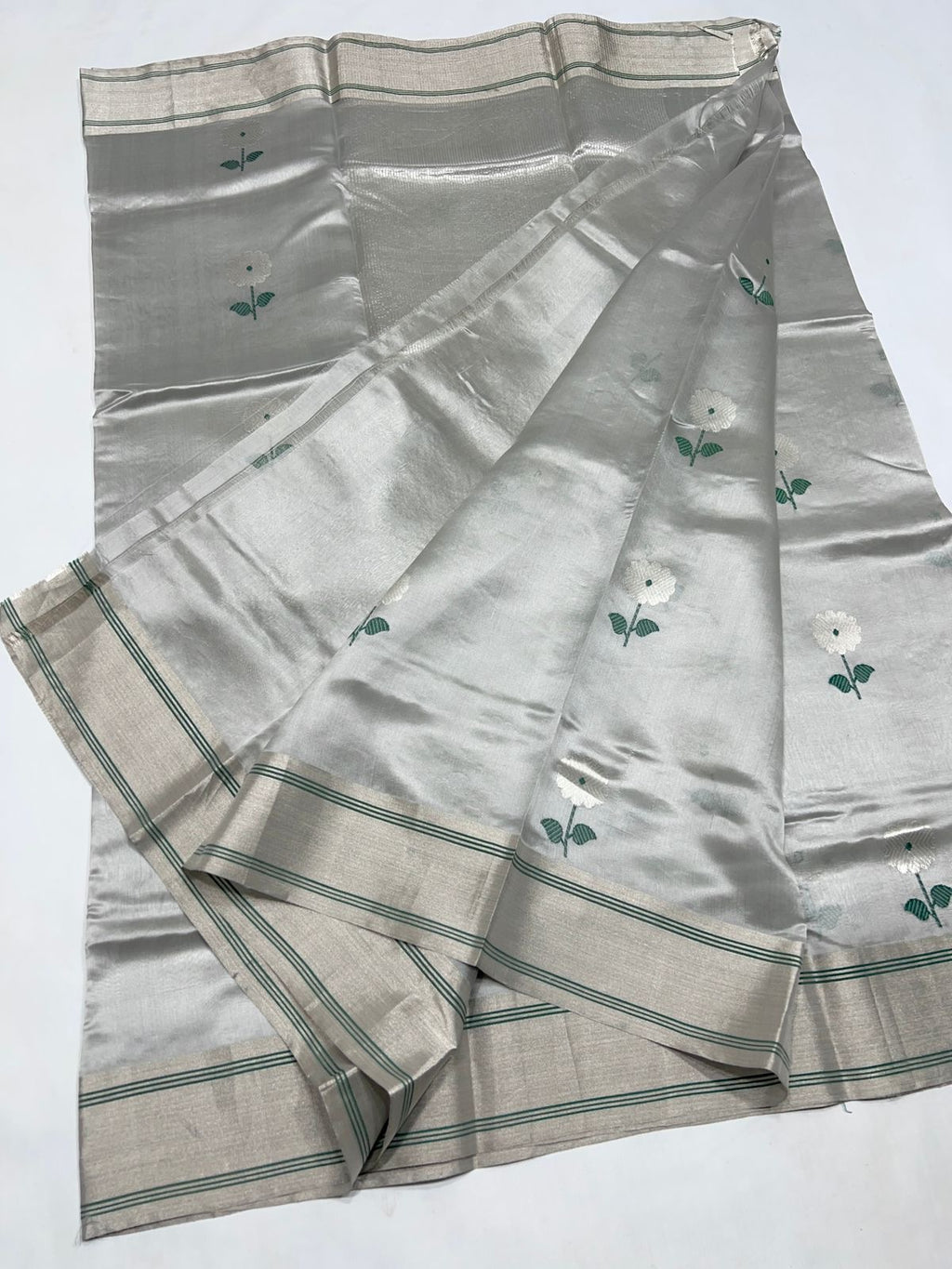 Pure Chanderi Handloom Pattu Silk Saree.