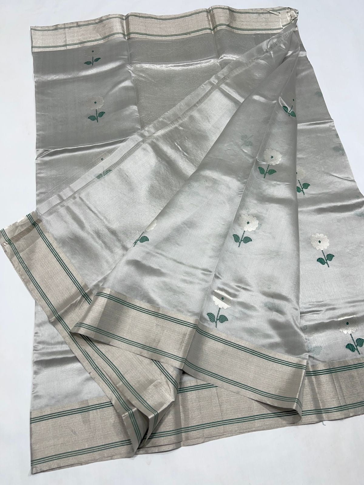 Pure Chanderi Handloom Pattu Silk Saree.