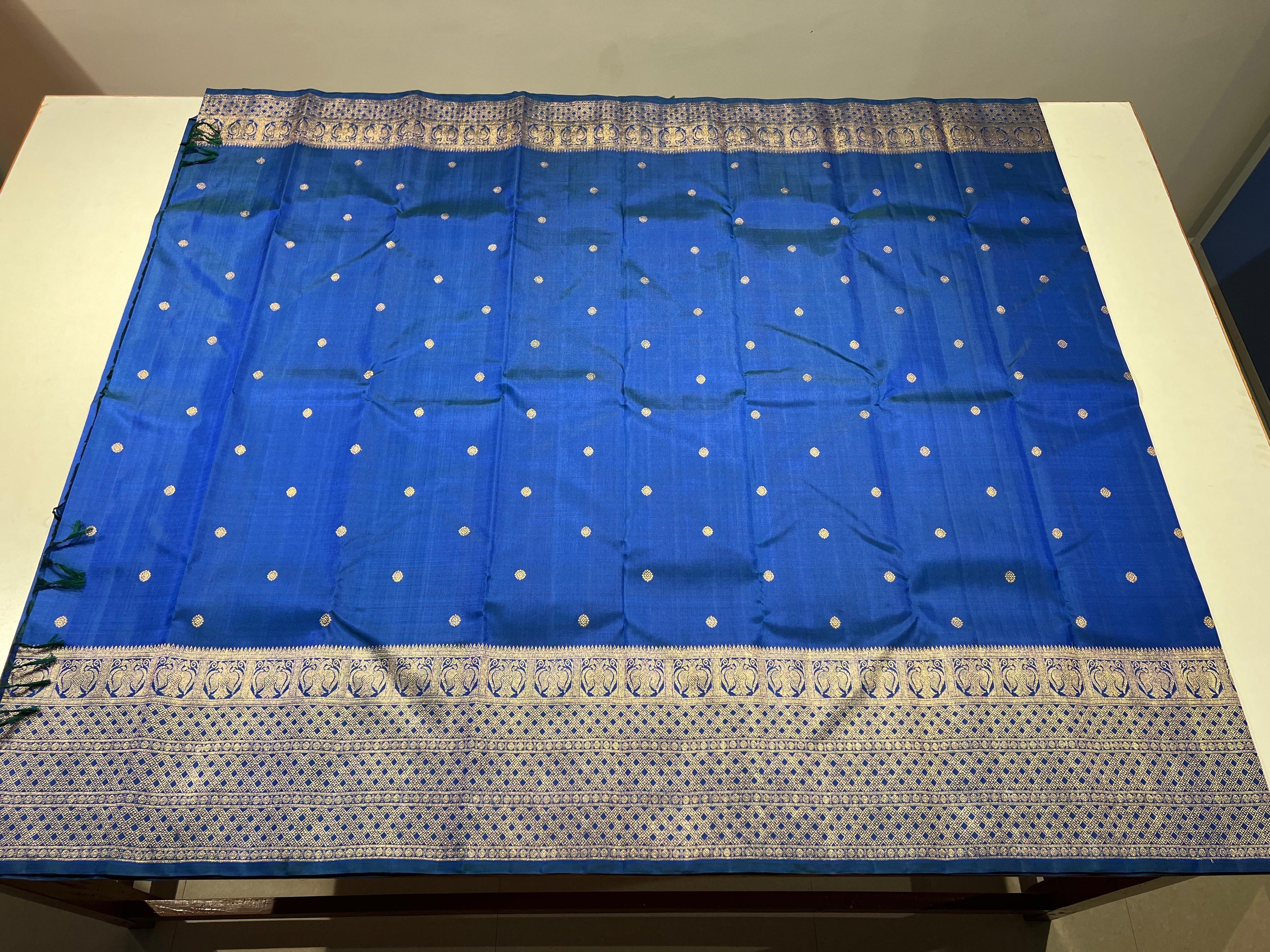 Pure Kanchipuram Handloom Turning Border Silk Saree