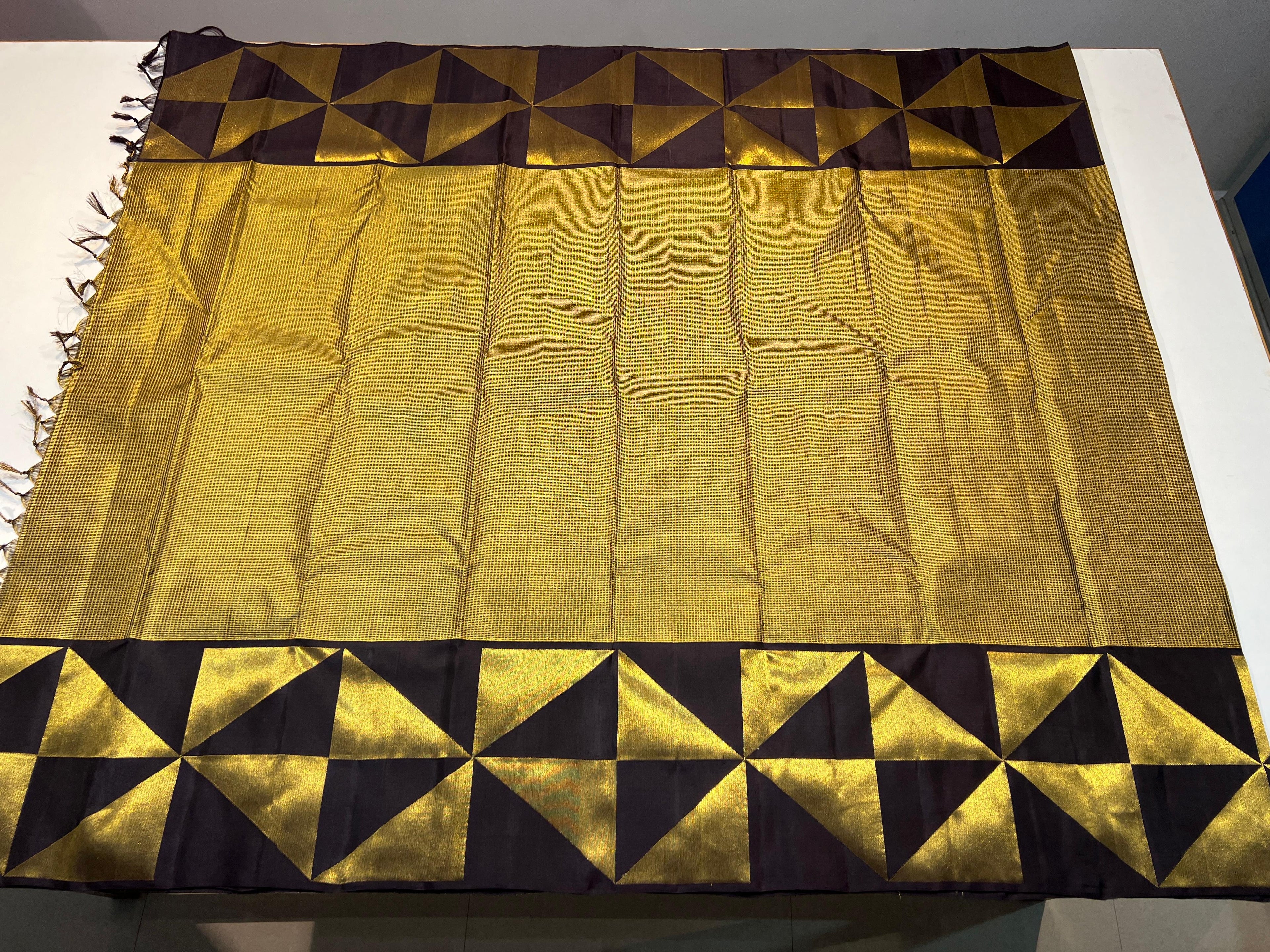 Pure Kanchipuram Handloom Tissue 8Kol Silk Saree