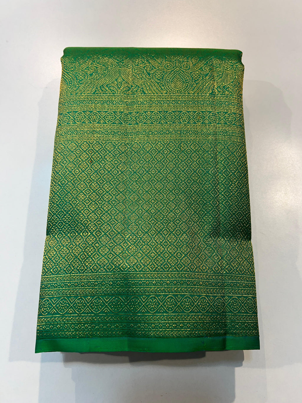 Pure Kanchipuram Handloom Turning Border Silk Saree