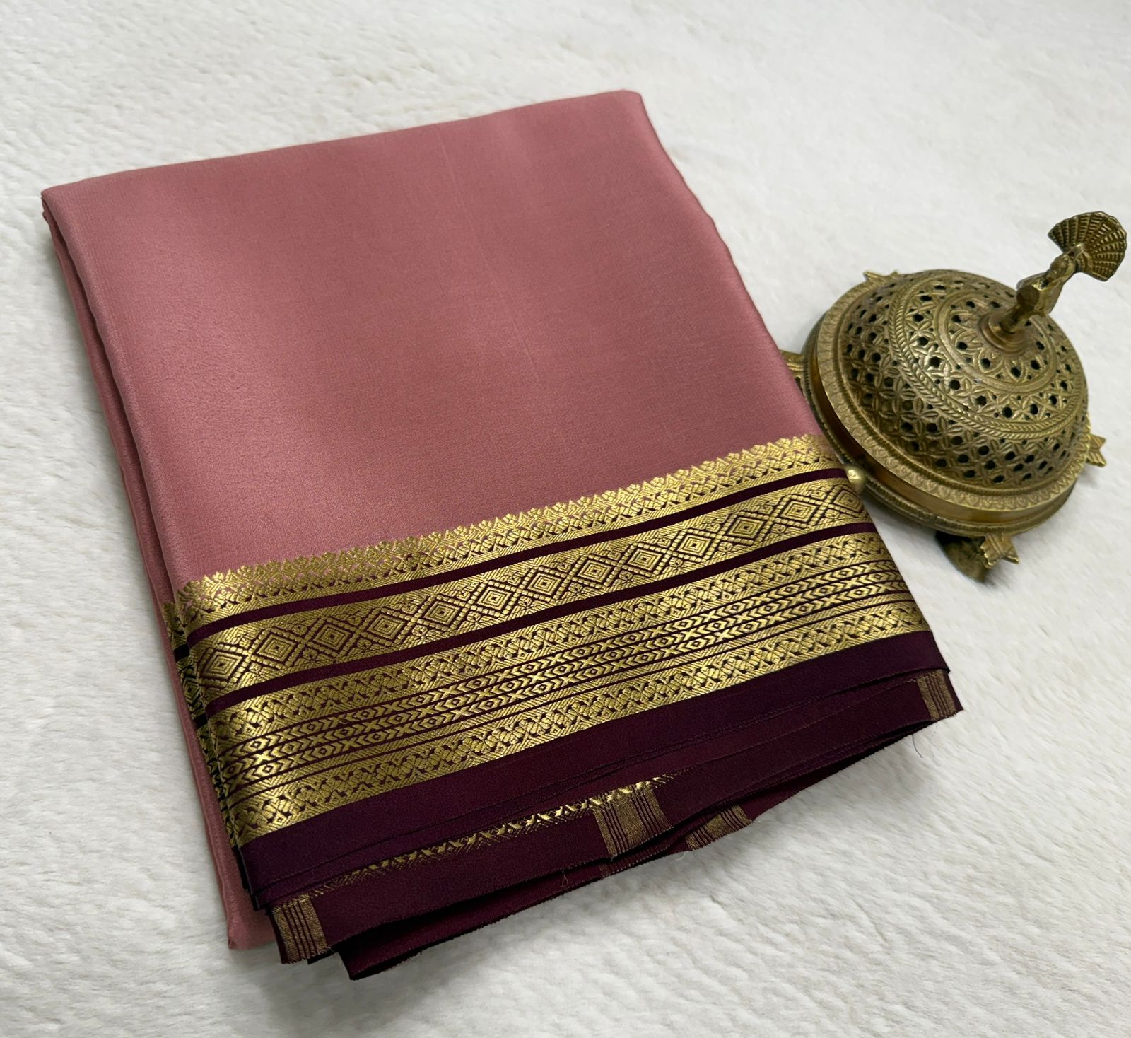 Pure Mysore Handloom Silk Saree with Traditional Border.