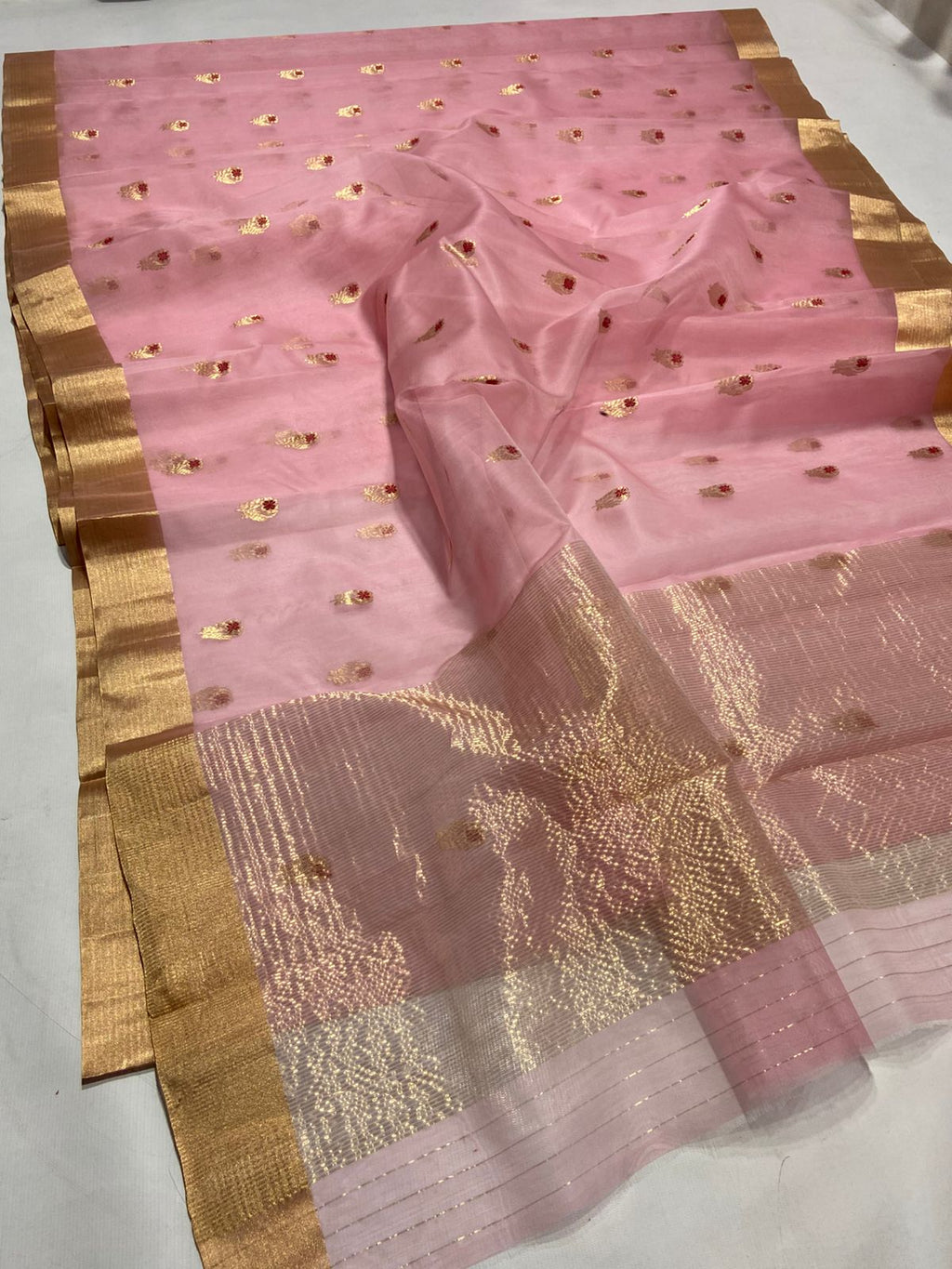 Chanderi Kataan Silk Saree | Handloom | Lightweight Drape - Silk Stories
