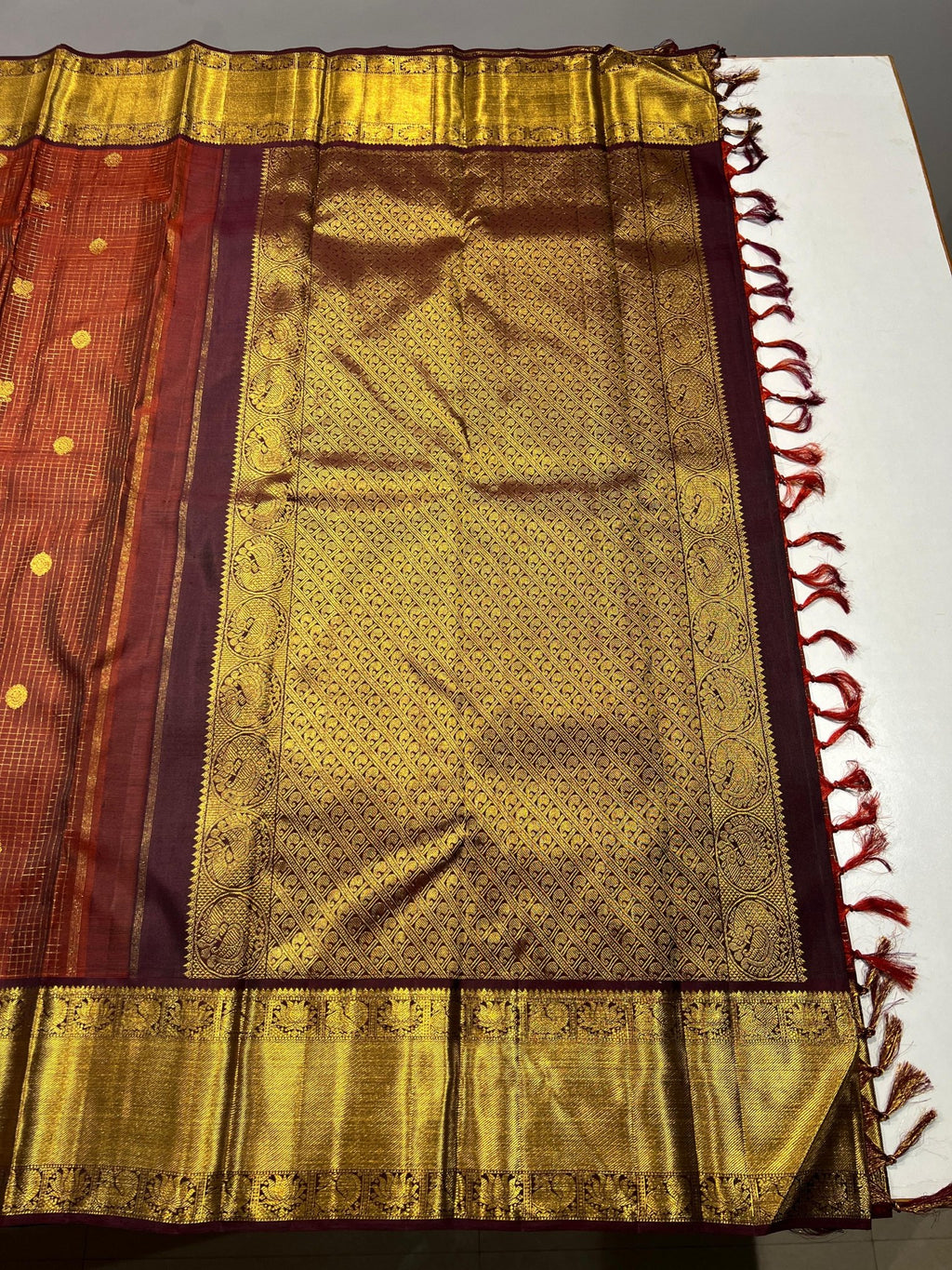 Kanchipuram Handloom Vaira Oosi Silk Saree with Gold Zari - Silk Stories
