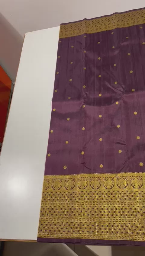 Pure Kanchipuram Handloom Turning Border Silk Saree