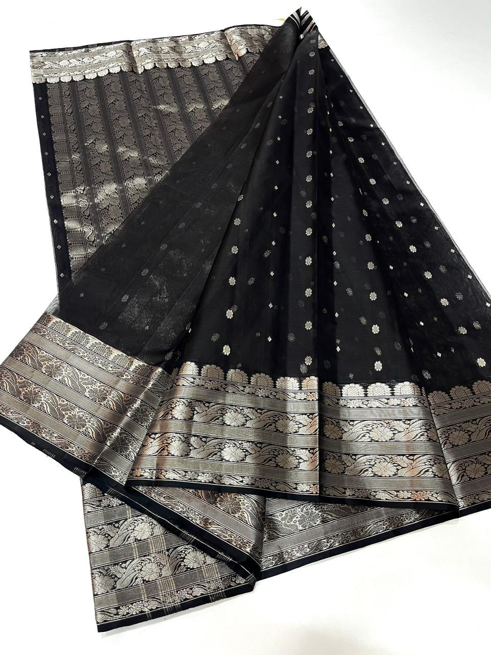 Pure Chanderi Handloom Kataan Silk Saree - Silk Stories