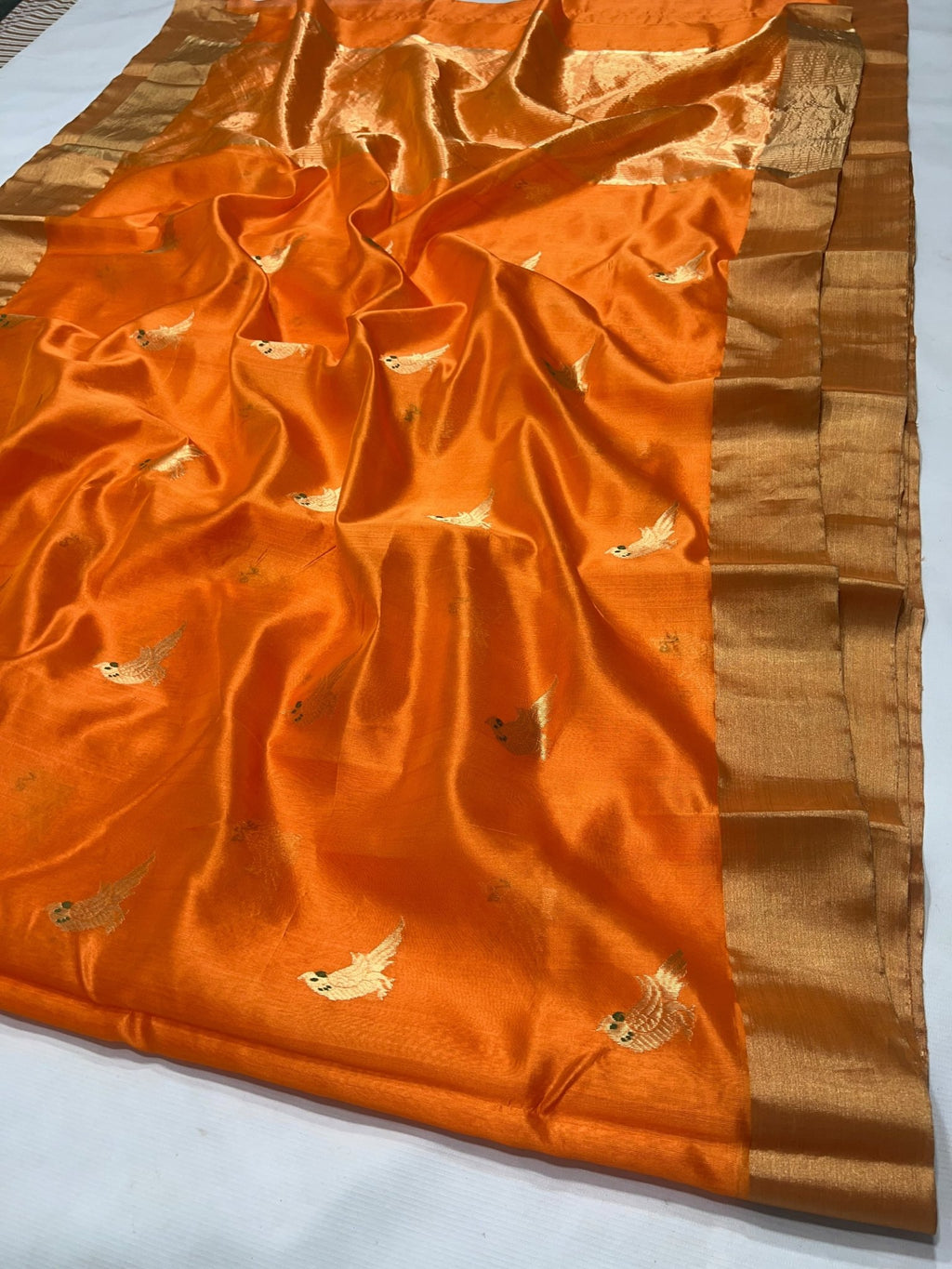 Pure Chanderi Handloom Pattu Silk Saree. - Silk Stories