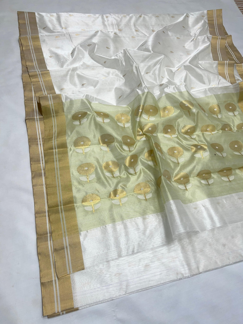 Pure Chanderi Handloom Pattu Silk Saree. - Silk Stories