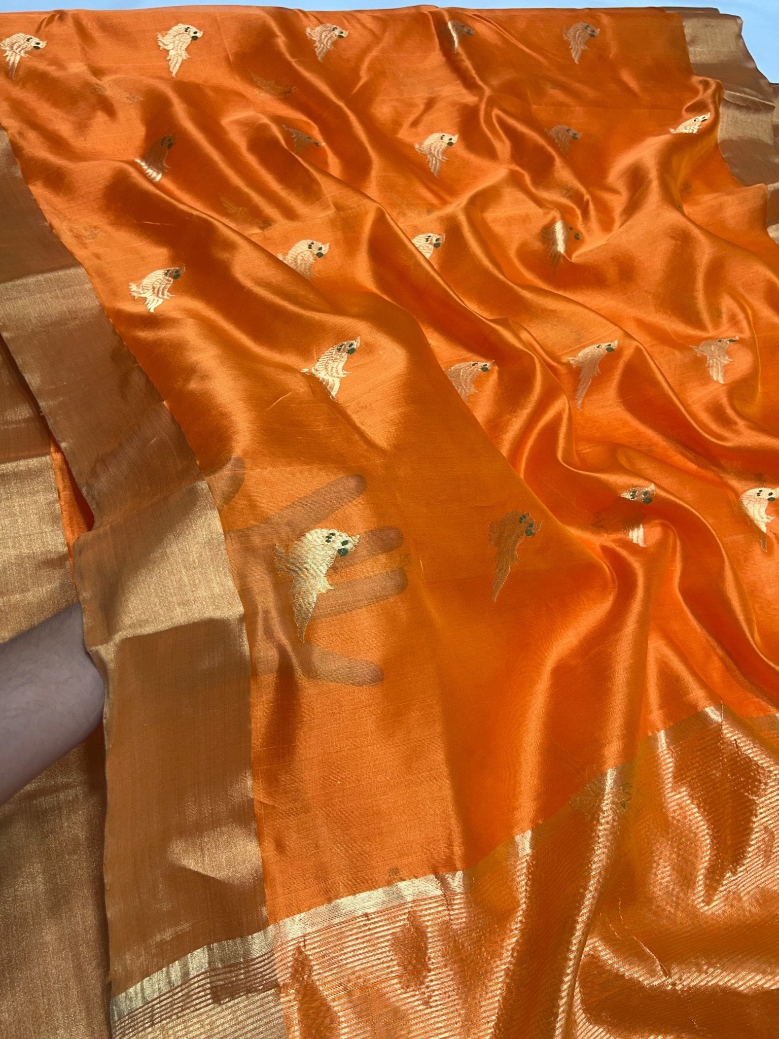 Pure Chanderi Handloom Pattu Silk Saree. - Silk Stories