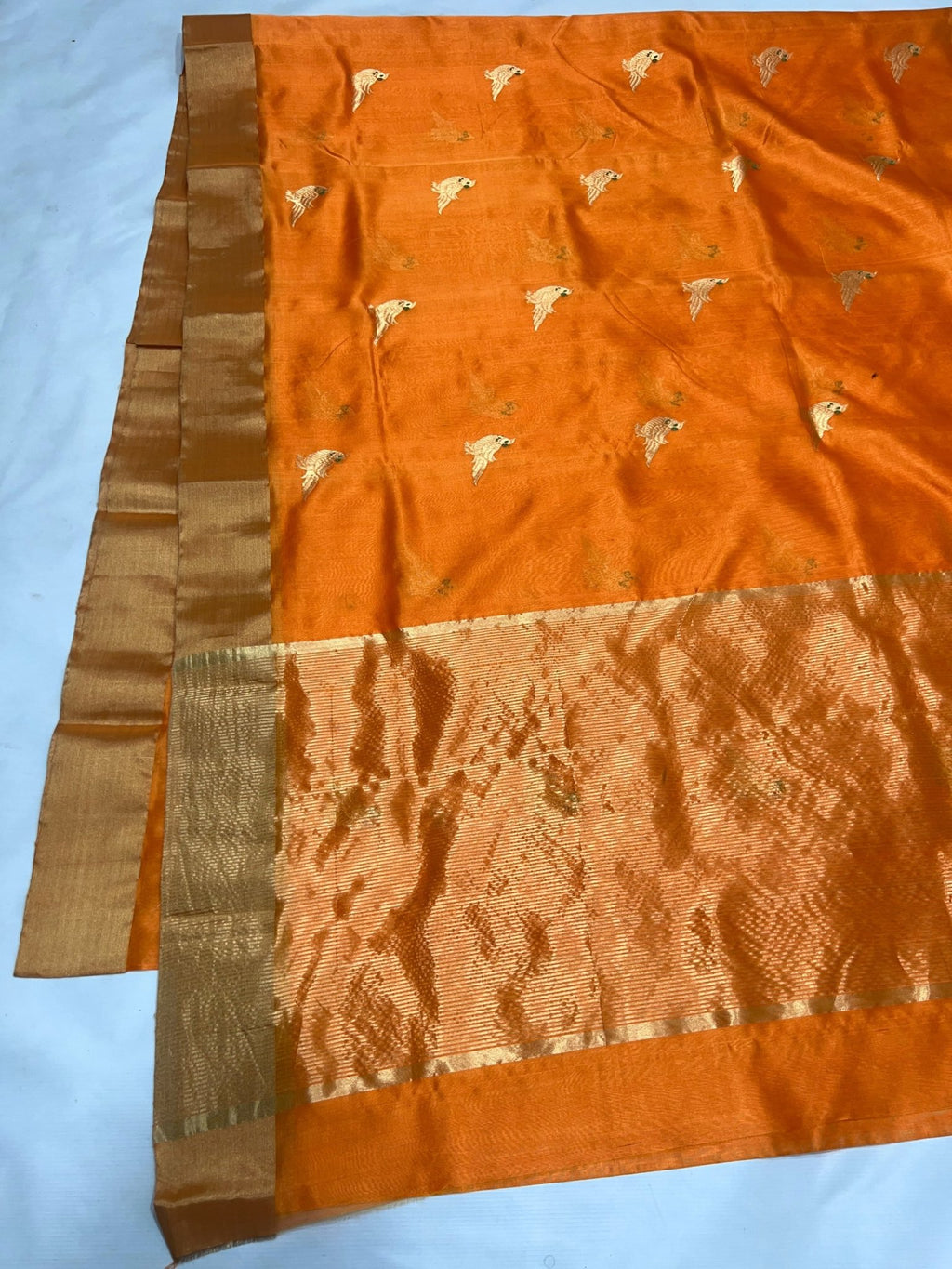 Pure Chanderi Handloom Pattu Silk Saree. - Silk Stories