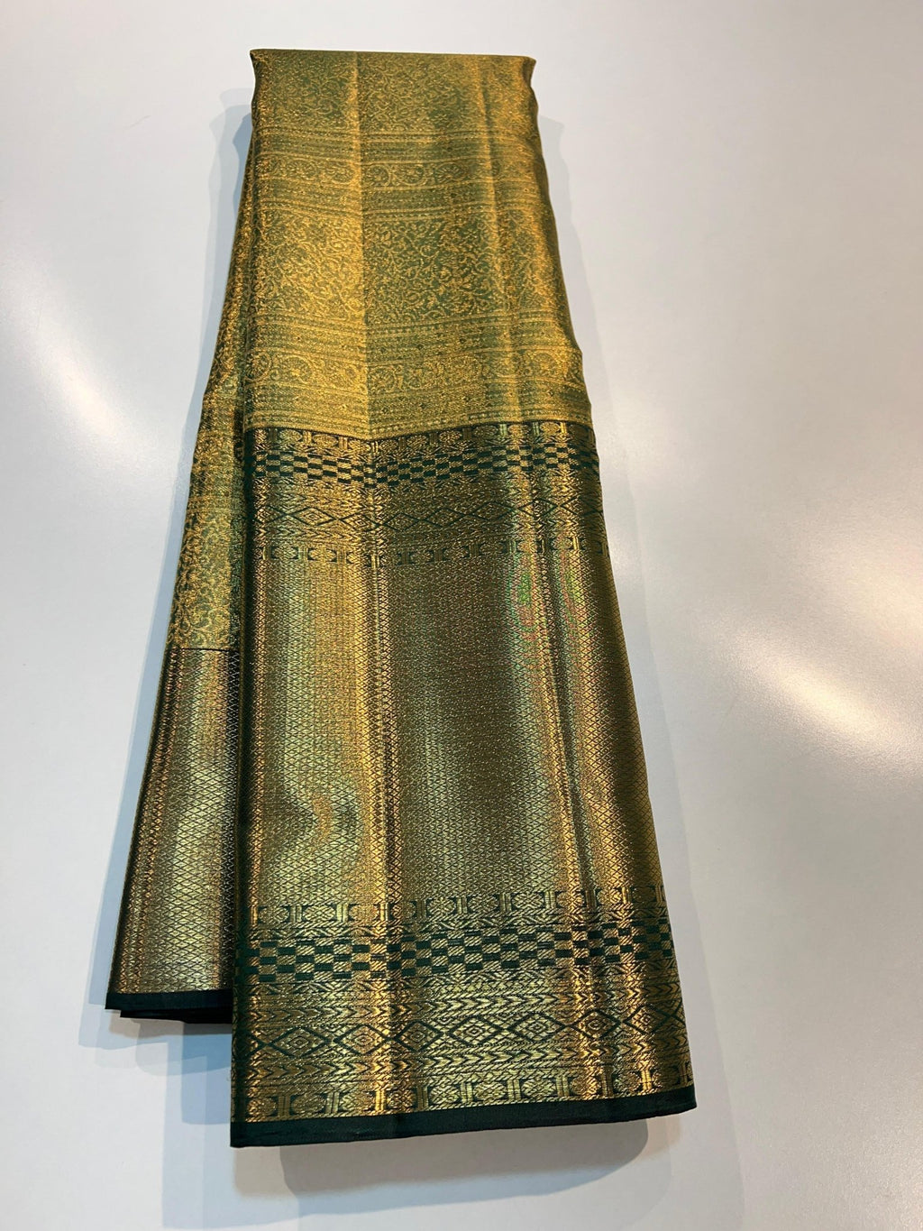 Pure Kanchipuram Handloom Tissue Silk Saree with Gold Zari. - Silk Stories