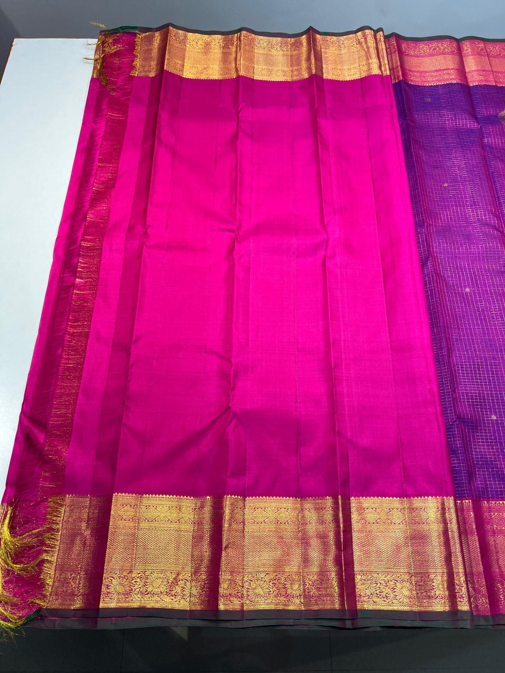 Pure Kanchipuram Handloom Vaira Oosi Silk Saree. - Silk Stories