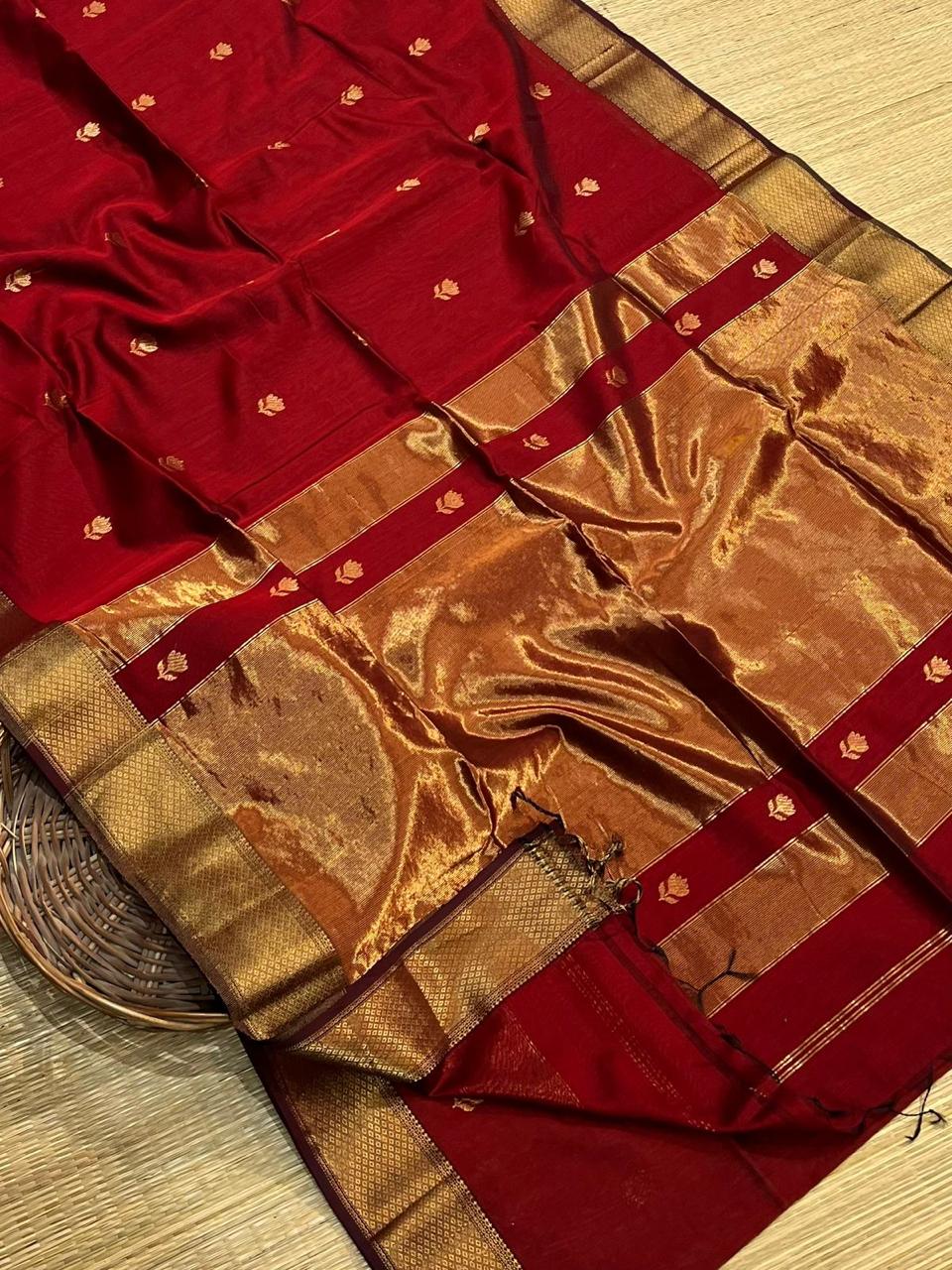 Traditional Cotton Silk Maheshwari Handwoven all Over Lotus Butti Saree. - Silk Stories