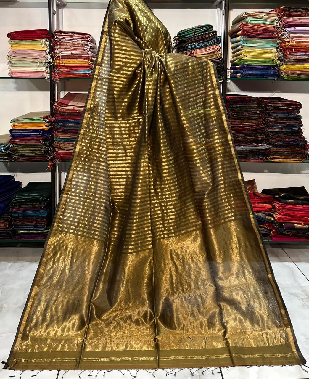 Traditional Cotton Silk Maheshwari Handwoven Zari Stripe Tissue Pallu Saree. - Silk Stories
