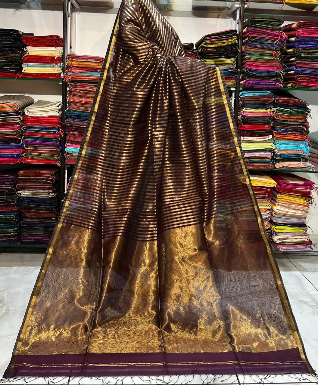 Traditional Cotton Silk Maheshwari Handwoven Zari Stripe Tissue Pallu Saree. - Silk Stories