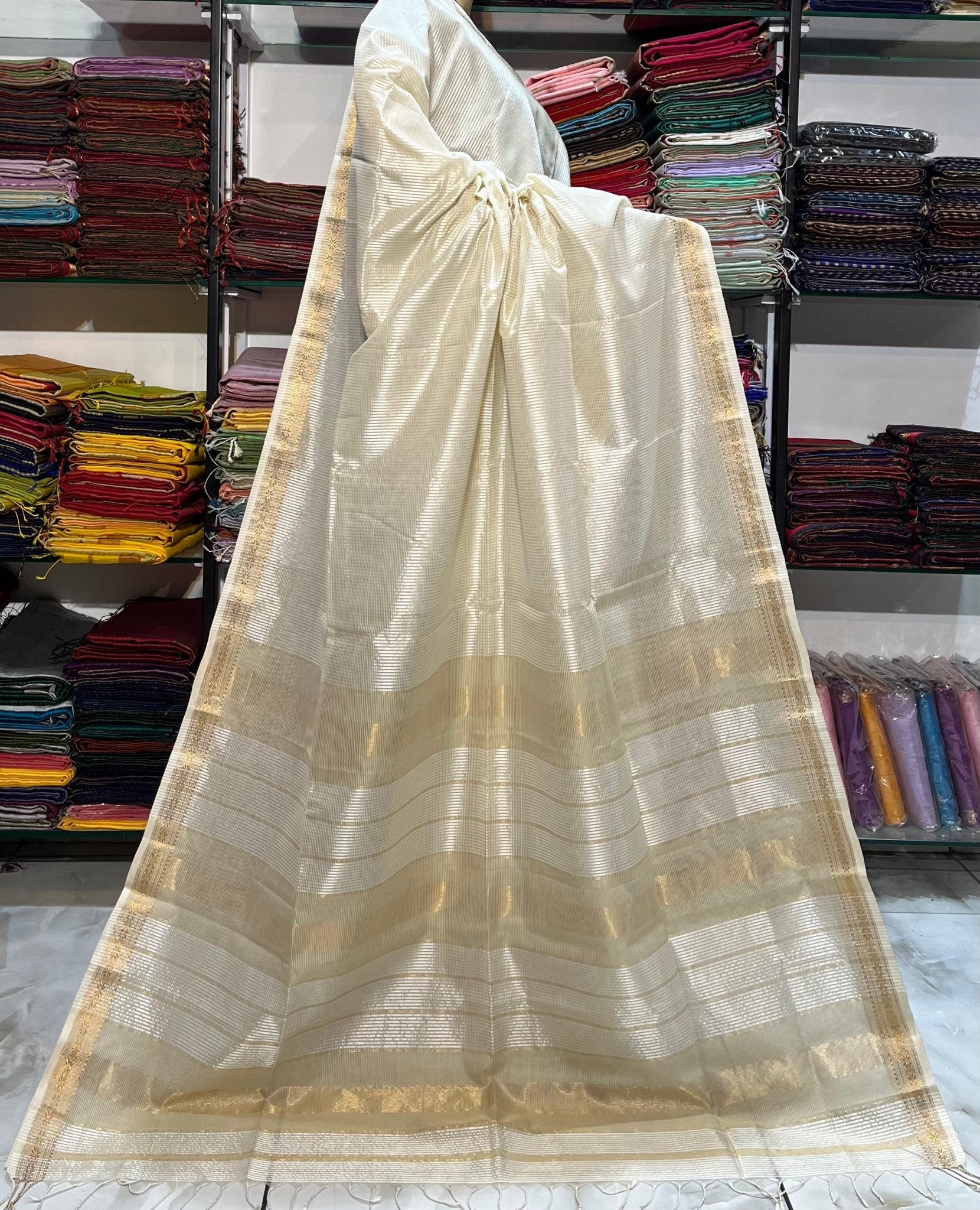 Traditional Pure Maheshwari Handwoven Mulberry Reshmi Saree – Silk Cotton Blend | Festive & Wedding Wear - Silk Stories